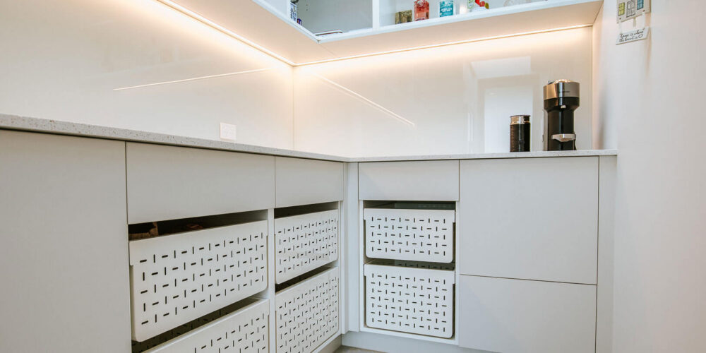 Tanova Ventilated Drawers White